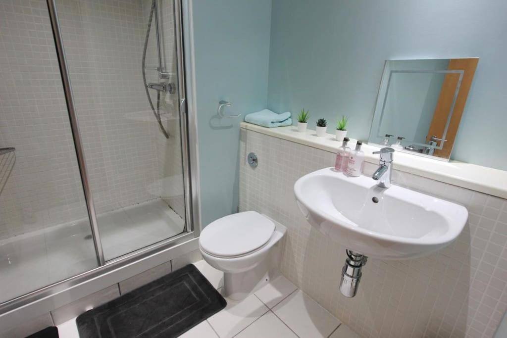 Spacious 2 Bed, 2 Bath Apartment -The Shore, Leith EDI Exteriér fotografie